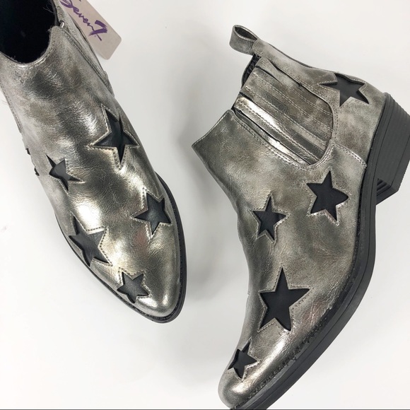 Seven 7 rockstar booties pewter boots star 8 9 10